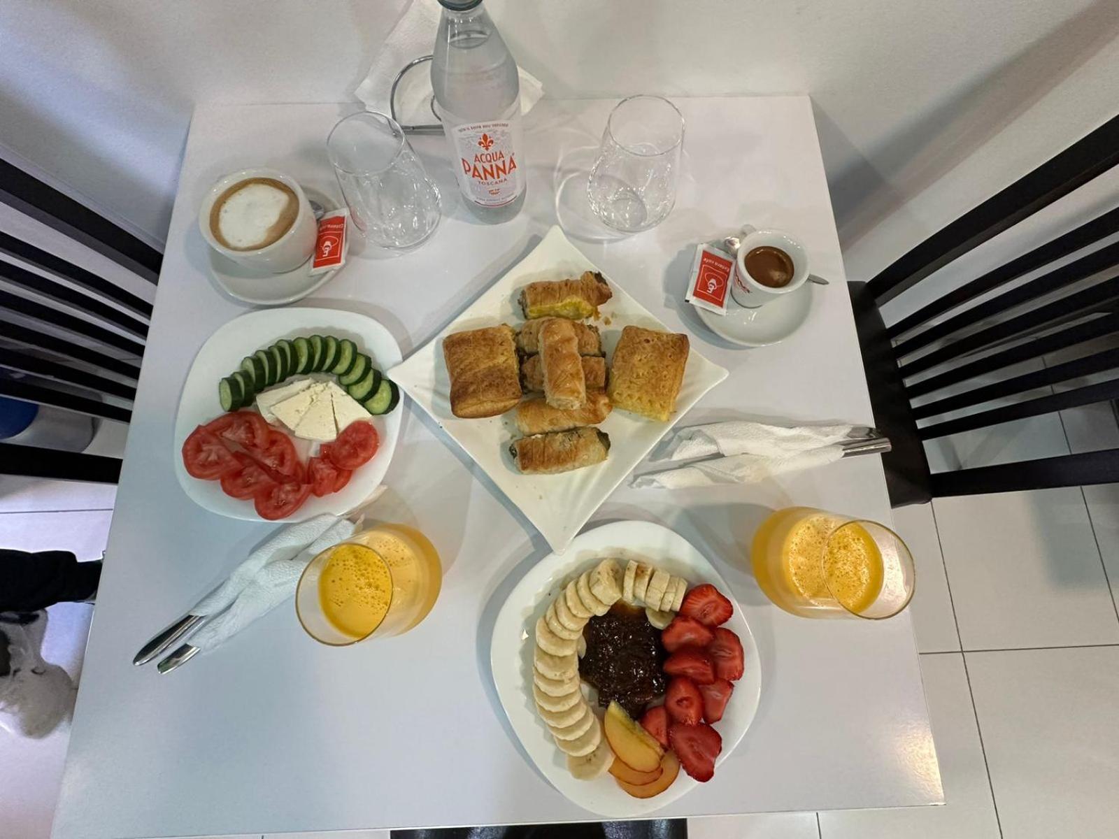 Hotel Europa Krujë 외부 사진