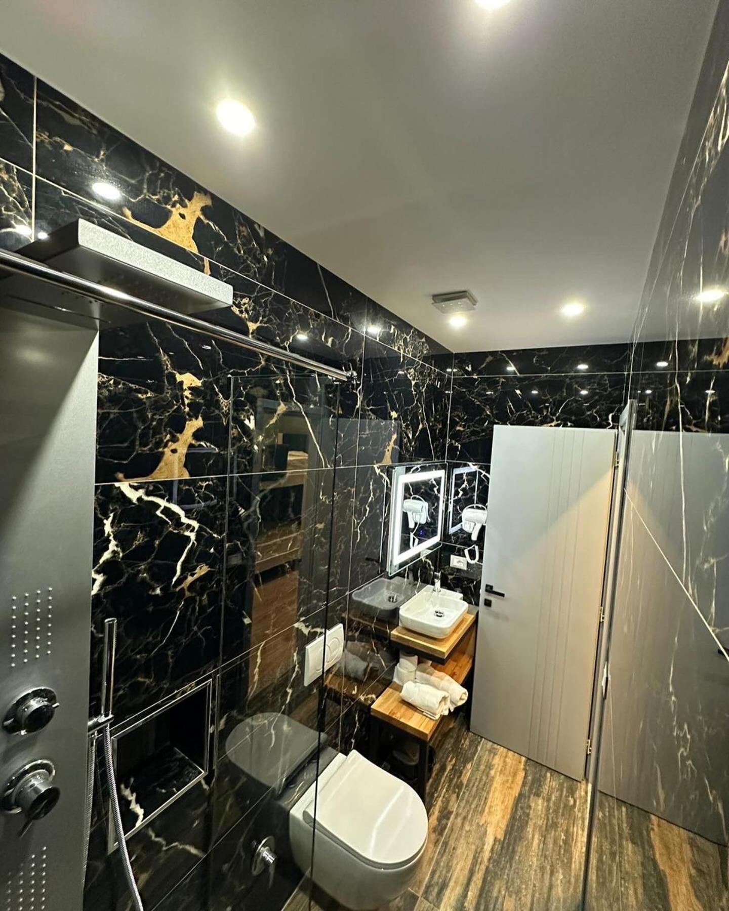 Hotel Europa Krujë 외부 사진