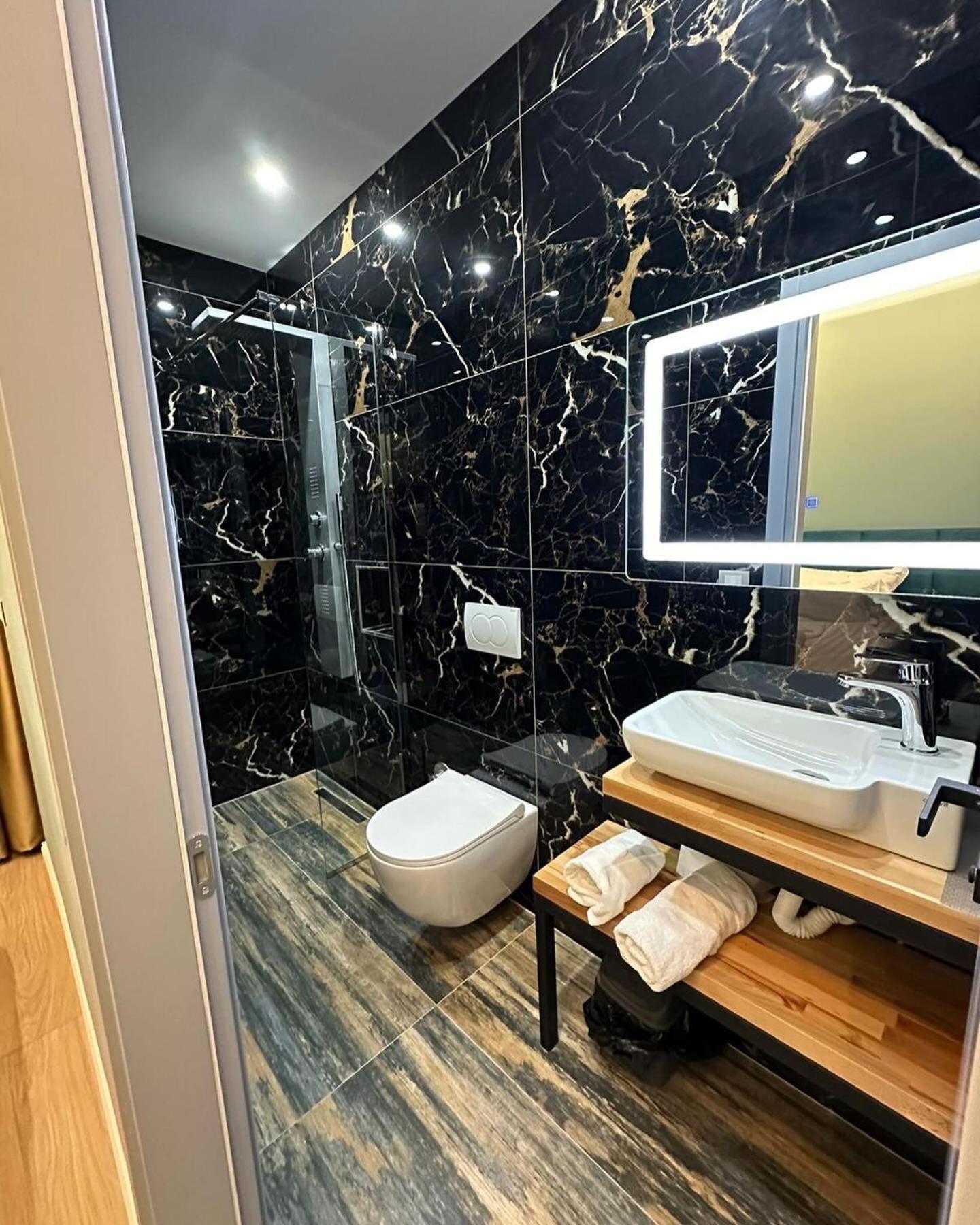 Hotel Europa Krujë 외부 사진